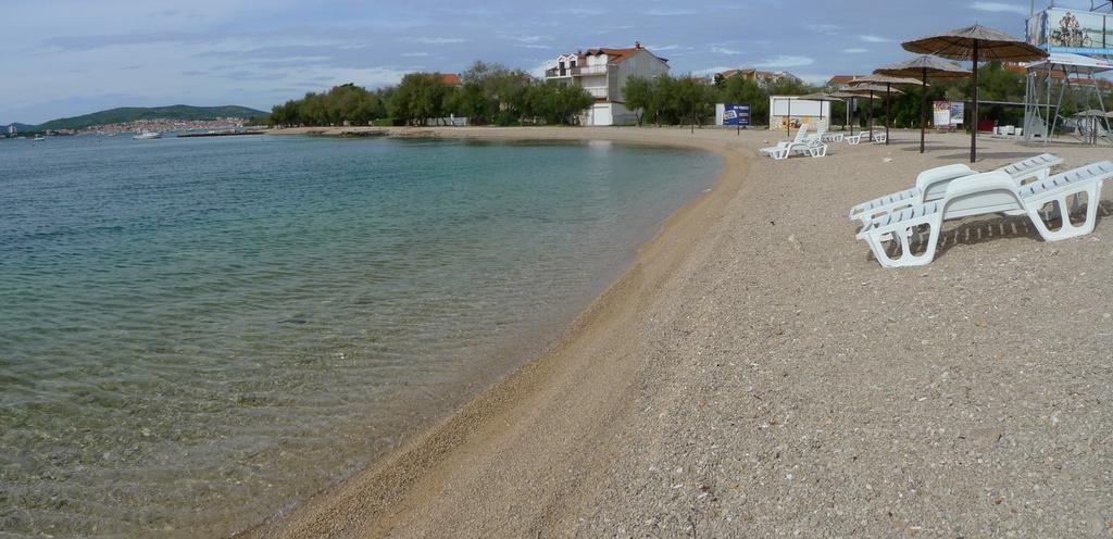 Apartments Vodice Srima Bilik gambar