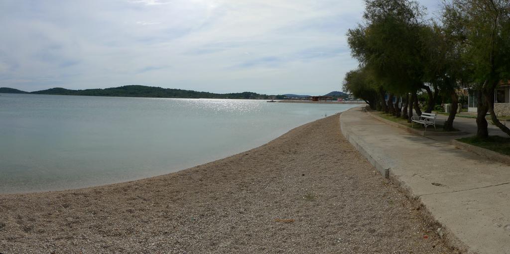 Apartments Vodice Srima Bilik gambar